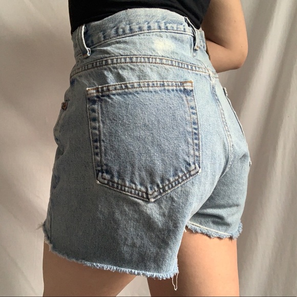 Calvin Klein Vintage Distressed Mom Shorts - Picture 4 of 6